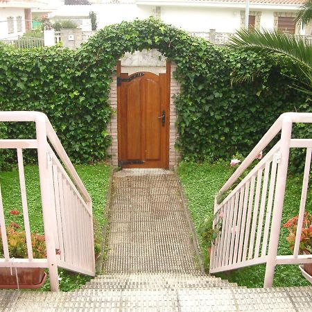 Adosado Con Piscina Y Jardin En Laredo A 100 Mtrs De La Playa Villa Екстериор снимка