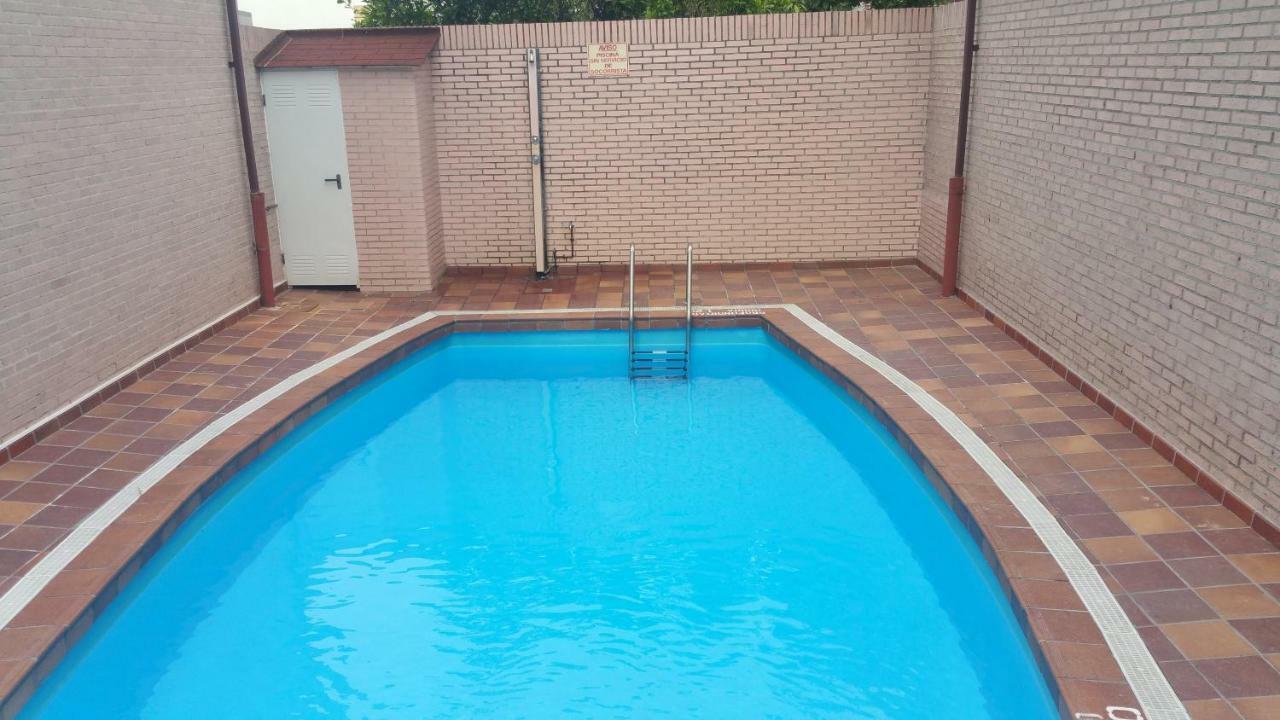 Adosado Con Piscina Y Jardin En Laredo A 100 Mtrs De La Playa Villa Екстериор снимка